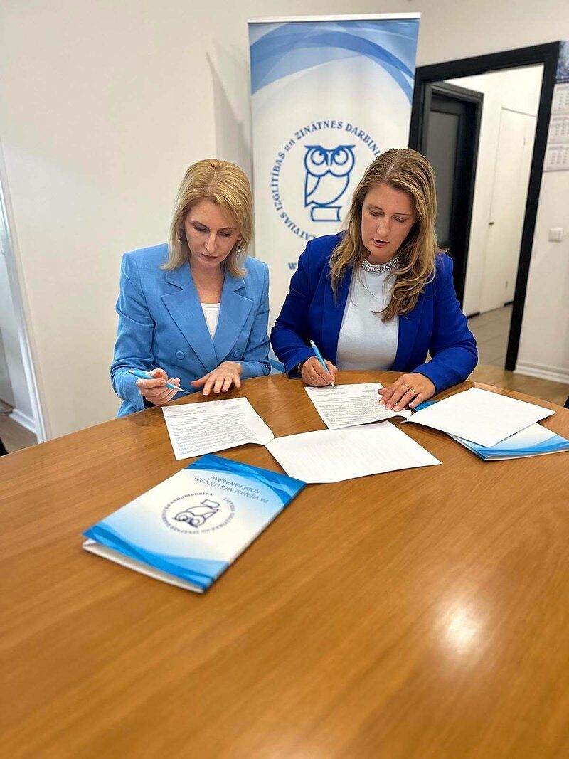 Parakstīta vienošanās ar Latvijas Izglītības un zinātnes darbinieku arodbiedrību par izglītības un zinātnes nozares prioritātēm 15. Saeimas laikā